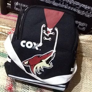 NWOT AZ Coyotes Cox Sweater Lunch Tote